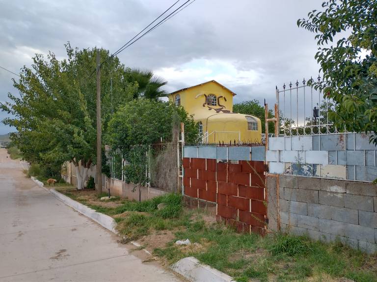 Un tierno regalo de un padre la intrigante Casa del Zapato en